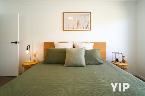 Photo of property in 2/38 Salford Street, Newlands, Wellington, 6037