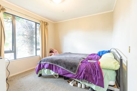 Photo of property in 35 Dalfield Place, Highbury, Palmerston North, 4412