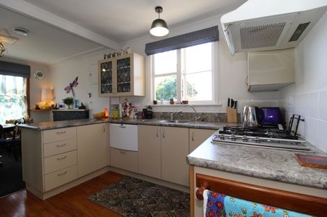 Photo of property in 35 Rhodes Street, Waimate, 7924