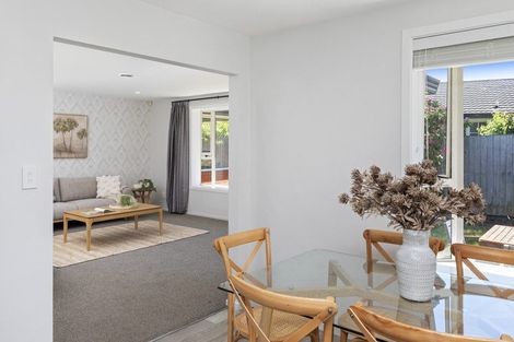 Photo of property in 2/111 Paparoa Street, Papanui, Christchurch, 8053