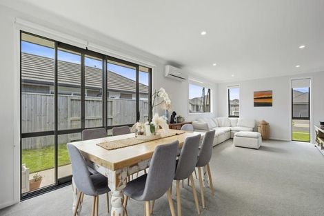 Photo of property in 38 Piata Street, Papamoa Beach, Papamoa, 3118