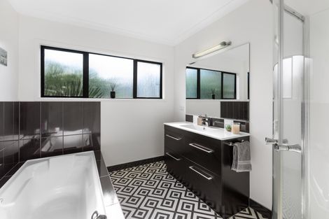 Photo of property in 28 Riverview Road, Huntly, 3700