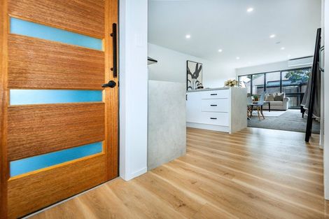 Photo of property in 4/71b Main Road, Redcliffs, Christchurch, 8081