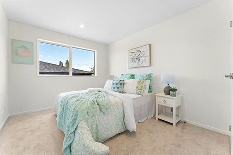 Photo of property in 8/4118a Great North Road, Glen Eden, Auckland, 0602