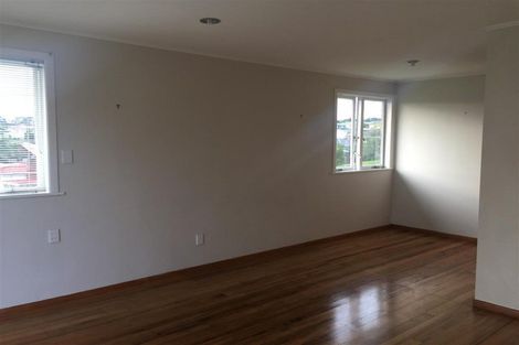 Photo of property in 36 Bond Crescent, Forrest Hill, Auckland, 0620