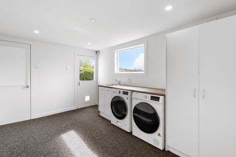 Photo of property in 33 Easther Crescent, Kew, Dunedin, 9012