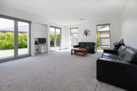 Photo of property in 37a Country Palms Drive, Halswell, Christchurch, 8025