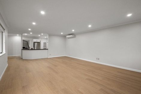 Photo of property in 1/32 Nile Road, Milford, Auckland, 0620