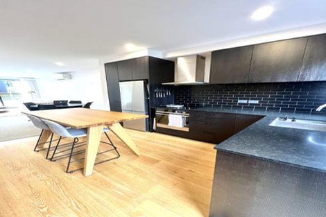 Photo of property in 37 Rua Kai Way, Brooklyn, Wellington, 6021