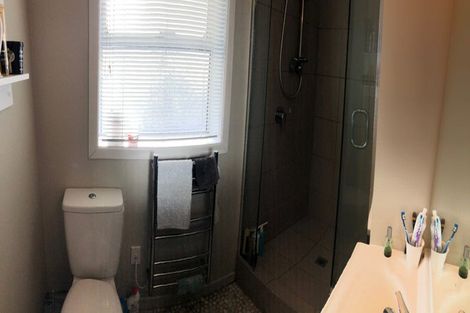 Photo of property in 1/14 Corunna Road, Milford, Auckland, 0620