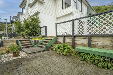Photo of property in 9 Chastudon Place, Tawa, Wellington, 5028