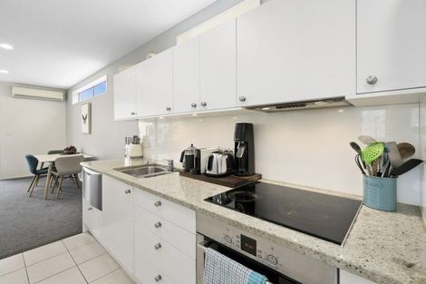 Photo of property in 17b Hania Street, Mount Victoria, Wellington, 6011
