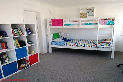 Photo of property in 19 Cologne Street, Martinborough, 5711