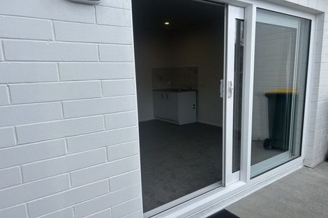 Photo of property in 1/1 Armstrong Place, New Lynn, Auckland, 0600