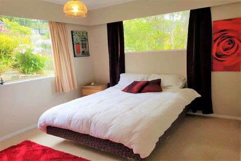 Photo of property in 25 Truro Road, Camborne, Porirua, 5026