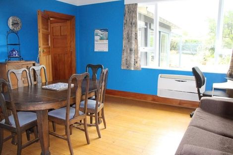 Photo of property in 2 Avenue Road, West End, Timaru, 7910