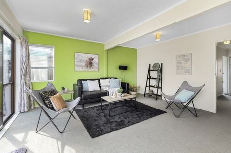 Photo of property in 4b Main Road, Titahi Bay, Porirua, 5022