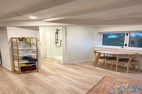 Photo of property in 43 Harbour View Road, Northland, Wellington, 6012