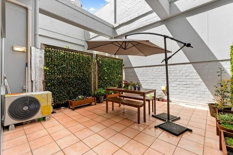 Photo of property in 12 Hobson Street, Woolston, Christchurch, 8023