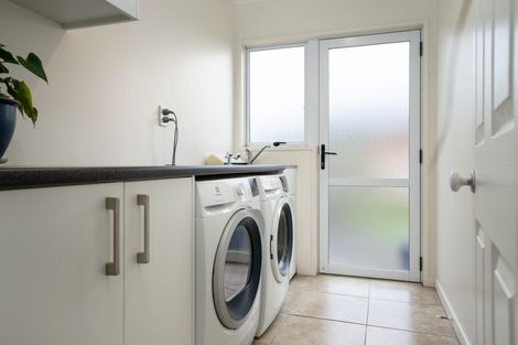 Photo of property in 117 Rototuna Road, Rototuna, Hamilton, 3210