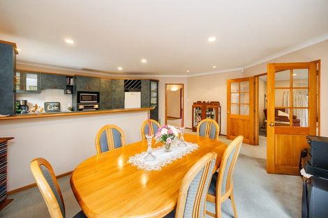 Photo of property in 12a Montgomery Terrace, Hokowhitu, Palmerston North, 4410