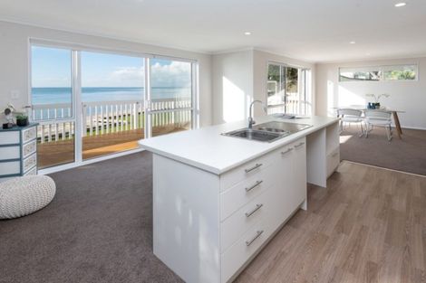 Photo of property in 147 Torkar Road, Clarks Beach, 2122