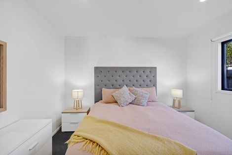 Photo of property in 3 Smith Road, Merrilands, New Plymouth, 4312