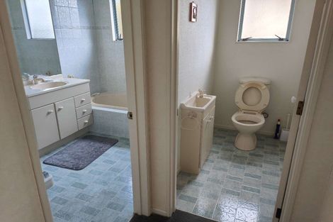 Photo of property in 7 David Beattie Place, Chatswood, Auckland, 0626