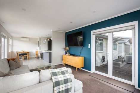 Photo of property in 6 Belair Avenue, Blagdon, New Plymouth, 4310