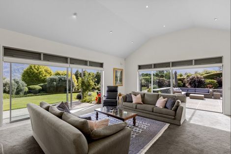 Photo of property in 3 Bayonet Peak Place, Drift Bay, Queenstown, 9371
