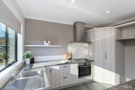 Photo of property in 3 Stephen Street, Trentham, Upper Hutt, 5018