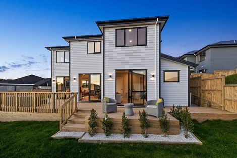 Photo of property in 28 Takurua Terrace, Orewa, 0931