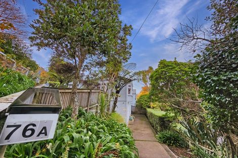 Photo of property in 76 Glenmore Street, Northland, Wellington, 6012