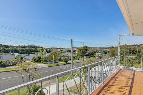 Photo of property in 84 Bell Street, Tawa, Wellington, 5028