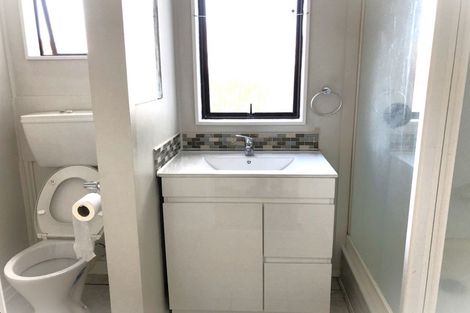 Photo of property in 13 Balloch Street, Randwick Park, Auckland, 2105