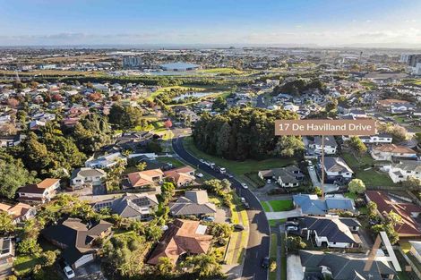 Photo of property in 17 De Havilland Drive, Goodwood Heights, Auckland, 2105