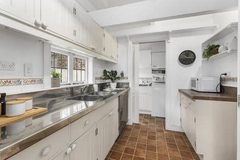 Photo of property in 242b Tinakori Road, Thorndon, Wellington, 6011