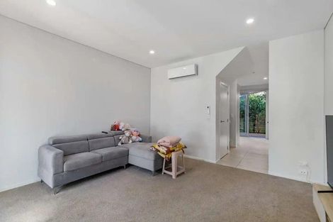 Photo of property in 36 Ceramic Lane, New Lynn, Auckland, 0600