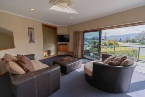 Photo of property in 10 Mcgregor Court, Te Anau, 9600