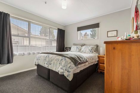 Photo of property in 10 Adam Place, Mangakakahi, Rotorua, 3015