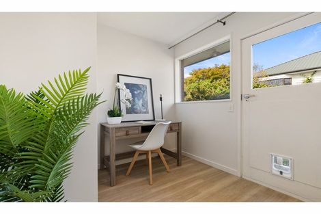 Photo of property in 118 Dyers Pass Road, Cashmere, Christchurch, 8022