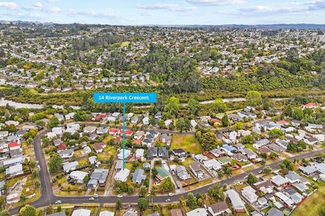 Photo of property in 14 Riverpark Crescent, Henderson, Auckland, 0610