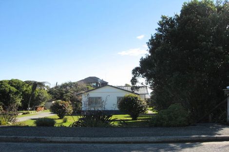 Photo of property in 122 Tasman Street, Karoro, Greymouth, 7805