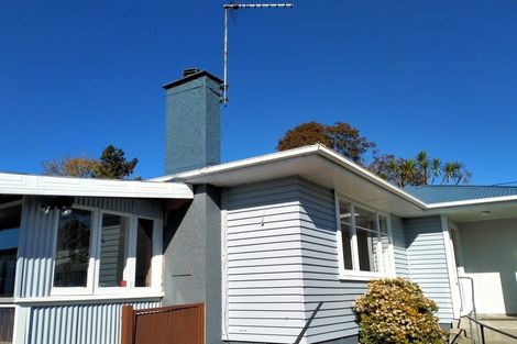 Photo of property in 18 Sarona Avenue, Glen Eden, Auckland, 0602