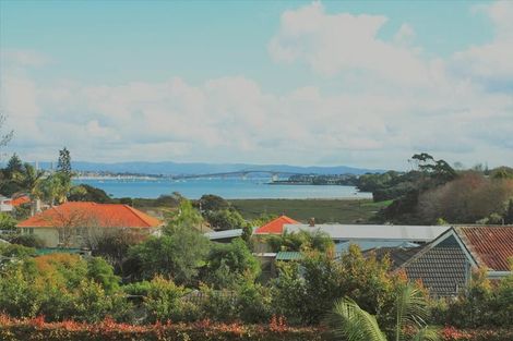 Photo of property in 32 Regent Street, Devonport, Auckland, 0624