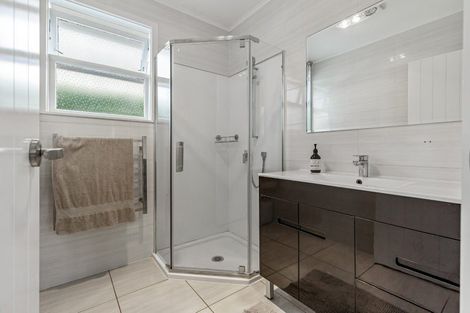 Photo of property in 39 Keegan Drive, Massey, Auckland, 0614