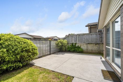 Photo of property in Waterview Estate, 84/4 Greystone Place, Omokoroa, 3114