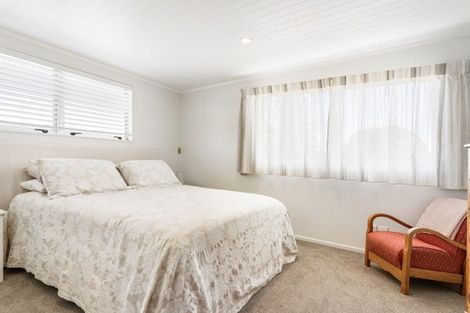 Photo of property in 106 Saint Patricks Row, Whangamata, 3620