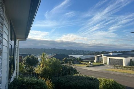 Photo of property in 13 Wangapeka Way, Aotea, Porirua, 5024