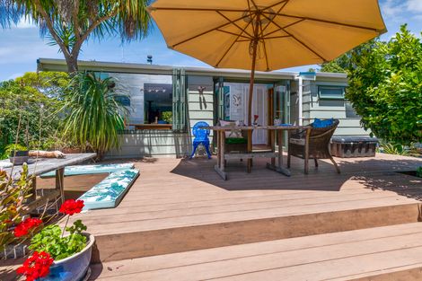 Photo of property in 400 Leigh Road, Whangateau, Warkworth, 0985